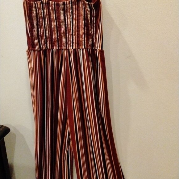 Striped Romper - Picture 7 of 7